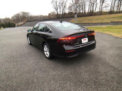 2023 Honda Accord LX 1.5T