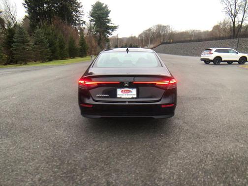 2023 Honda Accord LX 1.5T