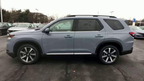 2025 Honda Pilot Touring 8-Passenger