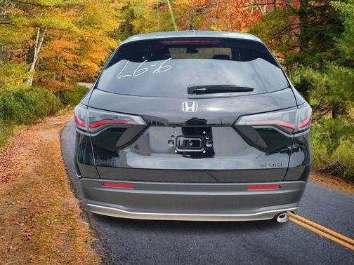 Deep Ocean Pearl 2027 Honda HR-V Sport AWD