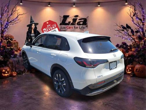 Platinum White Pearl 2027 Honda HR-V EX-L