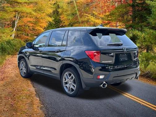 Crystal Black Pearl 2023 Honda Passport AWD EX-L