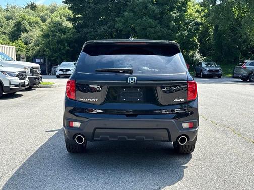 Crystal Black Pearl 2023 Honda Passport AWD EX-L