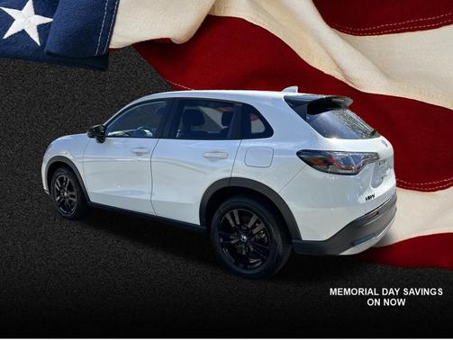 Platinum White Pearl 2026 Honda HR-V AWD Sport