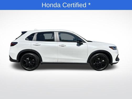 Platinum White Pearl 2026 Honda HR-V AWD Sport