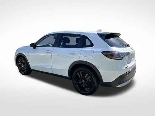 Platinum White Pearl 2026 Honda HR-V AWD Sport