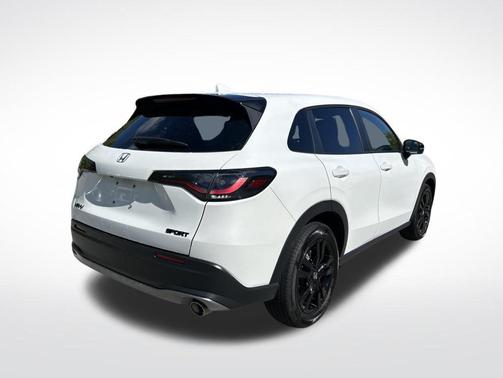 Platinum White Pearl 2026 Honda HR-V AWD Sport