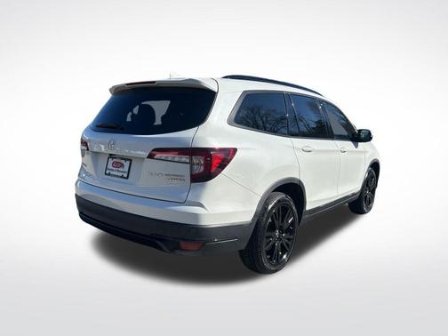 2022 Honda Pilot AWD Black Edition