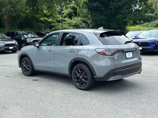 Urban Gray Pearl 2024 Honda HR-V AWD Sport