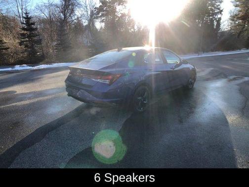 2022 Hyundai ELANTRA SEL