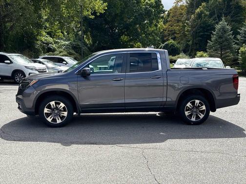 Modern Steel Metallic 2019 Honda Ridgeline RTL