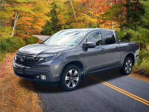 Modern Steel Metallic 2019 Honda Ridgeline RTL