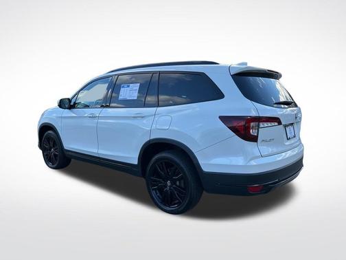 Platinum White Pearl 2021 Honda Pilot AWD Black Edition