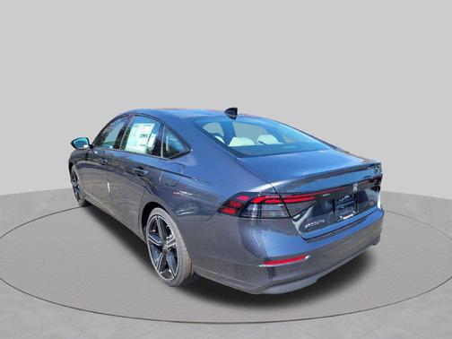 Meteorite Gray Metallic 2026 Honda Accord SE