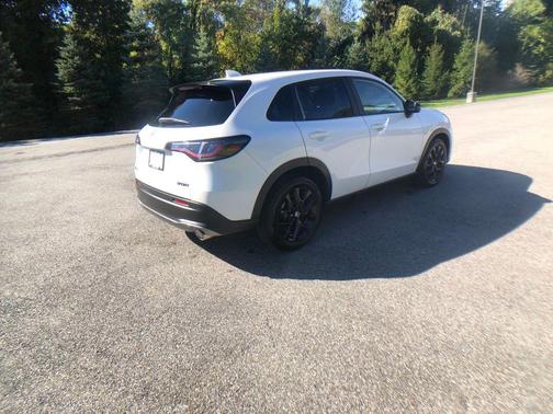 2025 Honda HR-V AWD Sport