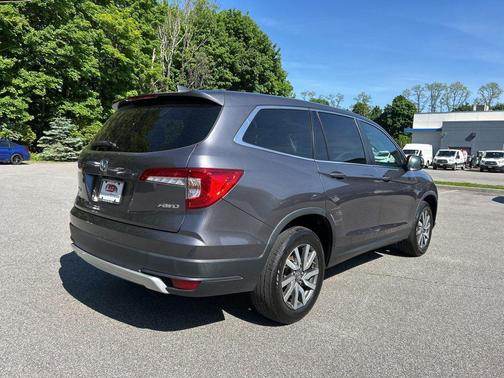 Gray 2021 Honda Pilot AWD EX-L