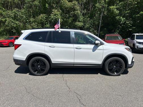 Platinum White Pearl 2021 Honda Pilot AWD Special Edition