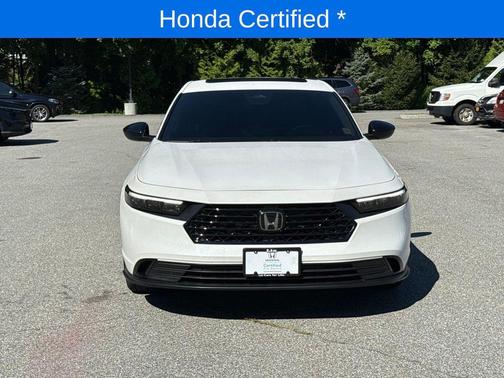 Platinum White Pearl 2026 Honda Accord SE