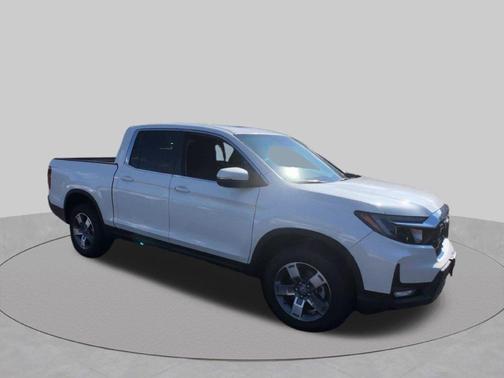 Platinum White Pearl 2026 Honda Ridgeline RTL