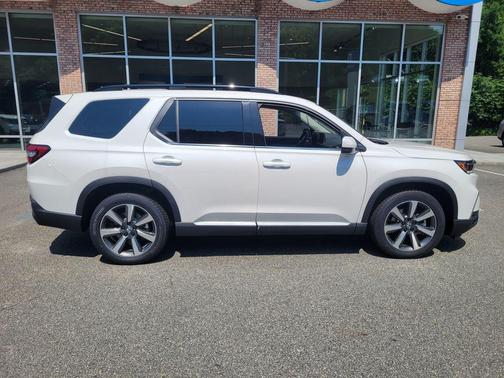 2025 Honda Pilot Elite
