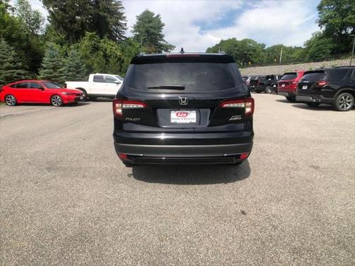 2022 Honda Pilot AWD Sport