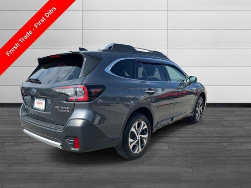 2022 Subaru Outback Touring XT