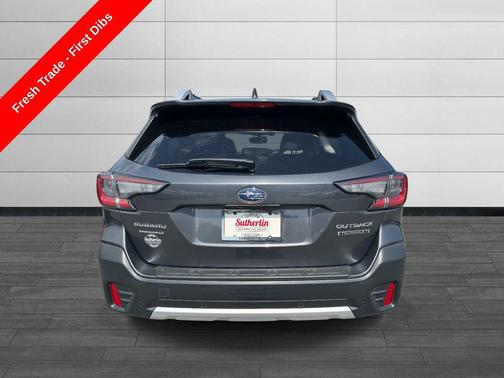 2022 Subaru Outback Touring XT