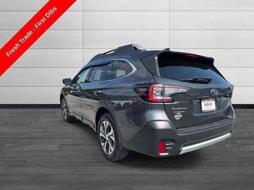 2022 Subaru Outback Touring XT