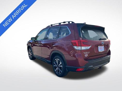 Crimson Red Pearl 2024 Subaru Forester Limited