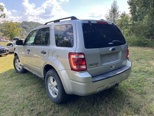 Ingot Silver Metallic 2012 Ford Escape XLT