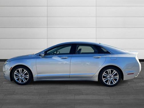 2016 Lincoln MKZ Base