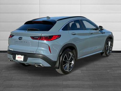 2023 INFINITI QX55 LUXE