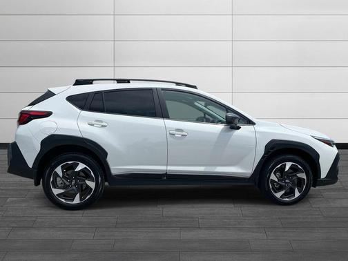 Crystal White Pearl 2025 Subaru Crosstrek Limited