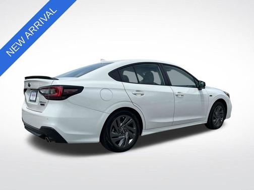 Crystal White Pearl 2024 Subaru Legacy Sport