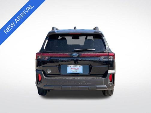 Crystal Black Silica 2026 Subaru Outback Limited