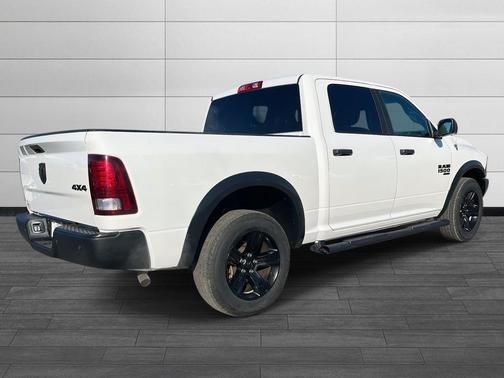 2023 RAM 1500 Classic Warlock Crew Cab 4x4 5'7' Box