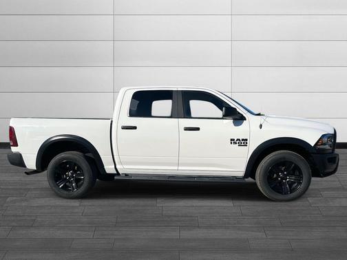 2023 RAM 1500 Classic Warlock Crew Cab 4x4 5'7' Box