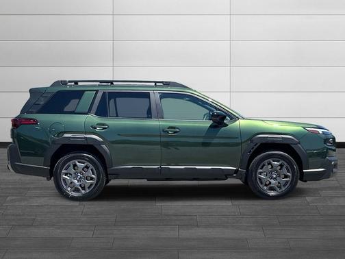 Deep Emerald Green Pearl 2026 Subaru Outback Premium