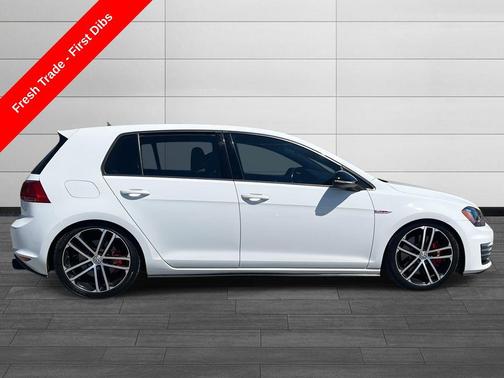 2017 Volkswagen Golf GTI 2.0T SE 4-Door