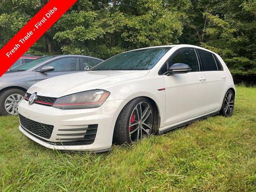 2017 Volkswagen Golf GTI 2.0T SE 4-Door