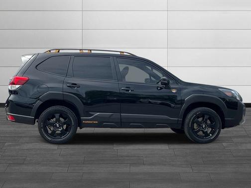 Crystal Black Silica 2024 Subaru Forester Wilderness