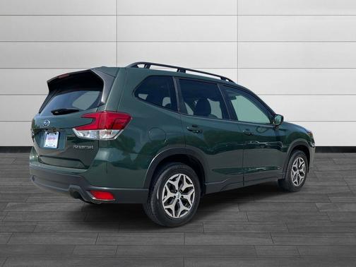 Green 2023 Subaru Forester Premium