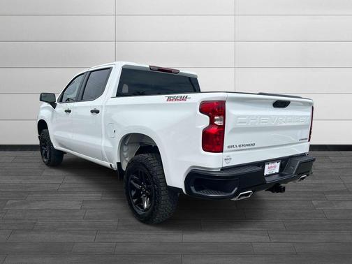 Summit White 2026 Chevrolet Silverado 1500 Custom Trail Boss