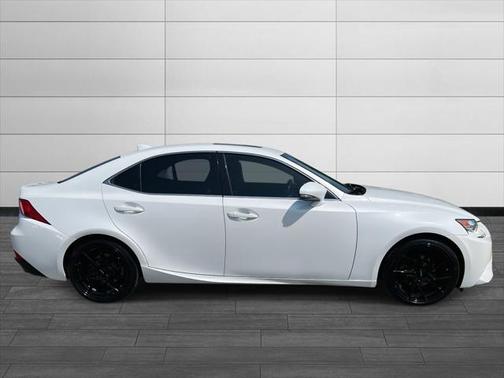 2015 Lexus IS 250 Crafted Line