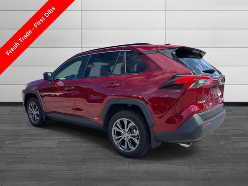 2022 Toyota RAV4 Hybrid XLE Premium