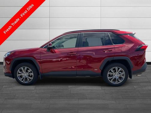 2022 Toyota RAV4 Hybrid XLE Premium
