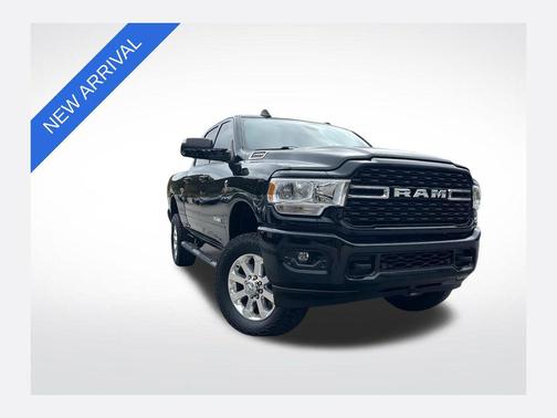 2022 RAM 2500 Big Horn Crew Cab 4x4 6'4' Box