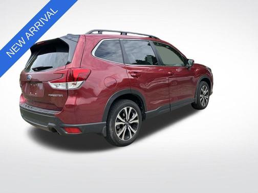 Crimson Red Pearl 2024 Subaru Forester Limited