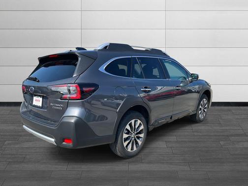2025 Subaru Outback Touring