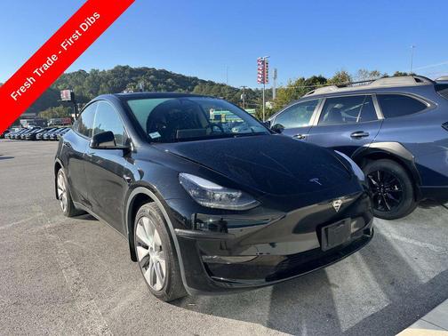 2023 Tesla Model Y Long Range Dual Motor All-Wheel Drive